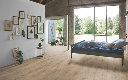 Oak Sanded - Basic 600 4V 8mm AC4/Class 32 Wide Laminate Plank