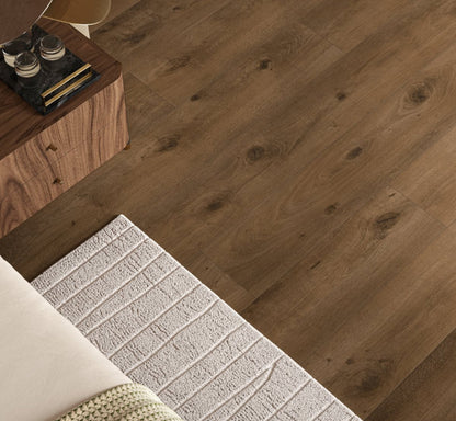 Oak-Everglade-Natural-Matt-Wood-Laminate-Chateau-Flooring-Plank-Trendtime-6-lifestyle-2